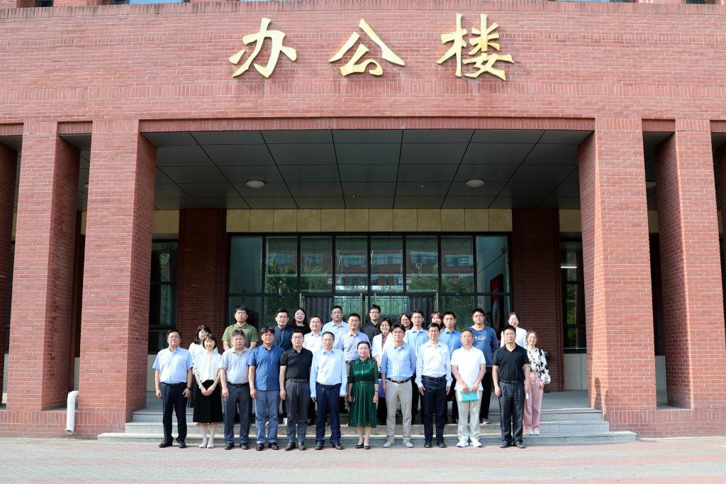 “聚焦一流 共促发展”——学校举办统战专项调研课题对接活动